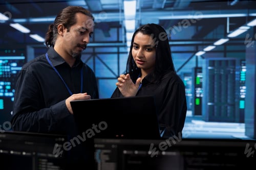 Preview: Coworkers in server hub workspace fixing errors