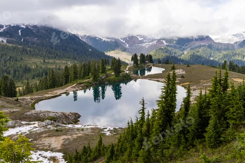 Preview: Scenic View of Elfin Lakes and Mountains in Squamish, British Columbia, Canada