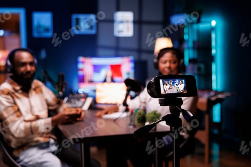 Preview: Bloggers recording story with camera