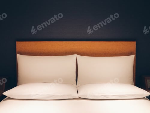 Preview: Perfect near tidy hotel bed