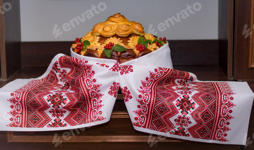 Preview: Wedding loaf on the Ukrainian national towel. Wedding bread