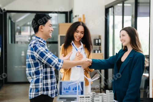 Preview: Discussion among businesspeople on the latest developments in solar cell panel technology