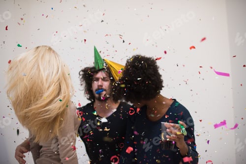 Preview: confetti party