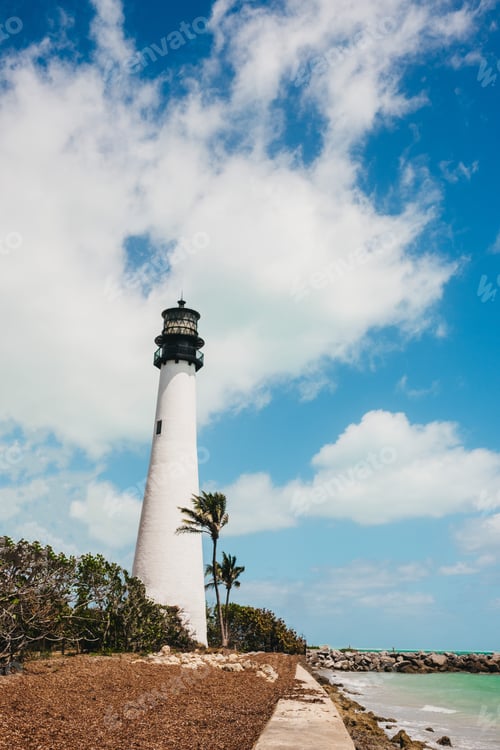 Preview: Lighthouse standing on beach