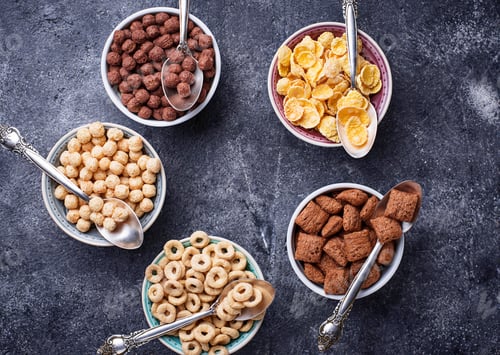 Preview: Selection of various corn flakes for breakfast