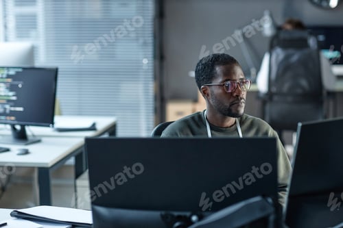 Preview: It Programmer Using Computer