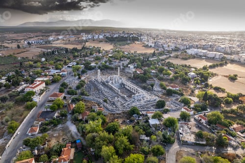 Preview: Ruins of the temple of Apollo in the ancient city of Didyma, Aydın, Turkey.
