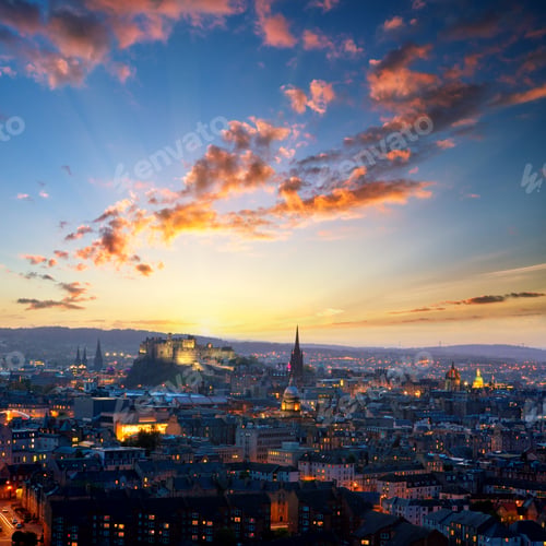 Preview: Evening view of Edinburgh