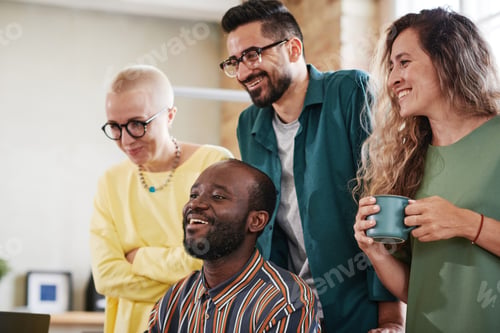 Preview: Successful business people at work