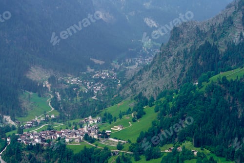 Preview: Mountain landscape along the road to Colle Santa Lucia, Dolomites
