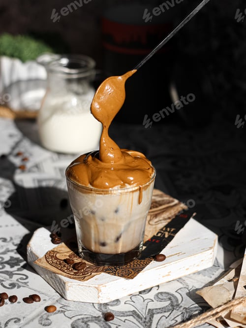 Preview: Vertical shot of mac coffee with ice