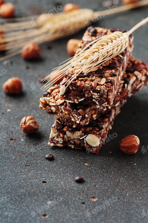 Preview: Cereal bar with nuts and chocolate