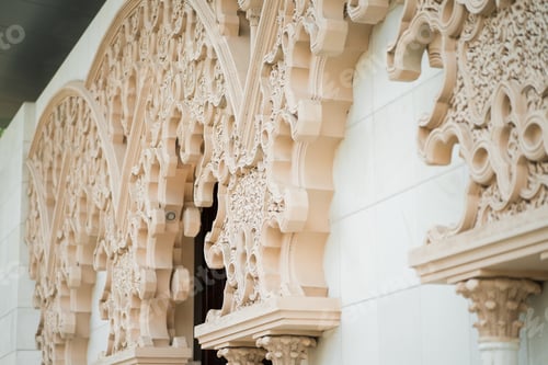 Preview: morrocan architecture on a traditional building