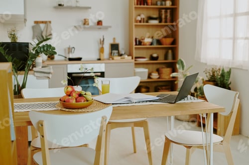 Preview: Roomy Modern Kitchen