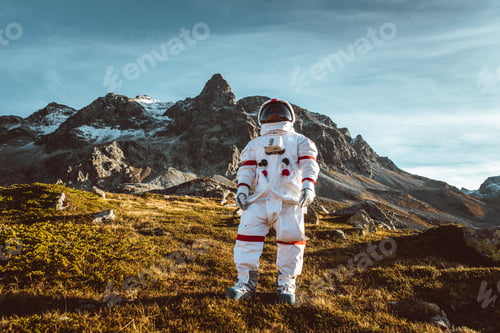 Preview: Astronaut exploring a new planet.