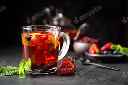 Preview: Fruit red tea with berries