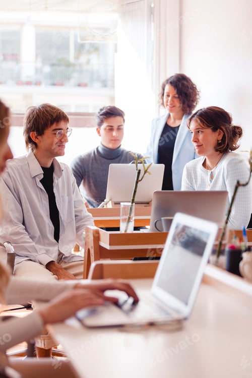 Preview: Group of people working at the office