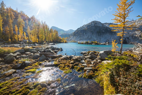 Preview: Alpine lake