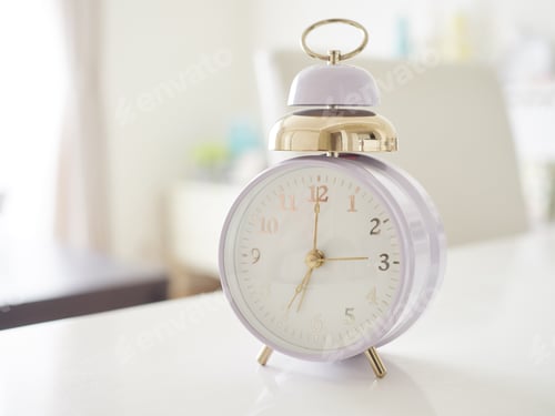 Preview: Alarm clock at 7 a.m.