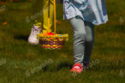 Preview: Girl hunting Easter eggs