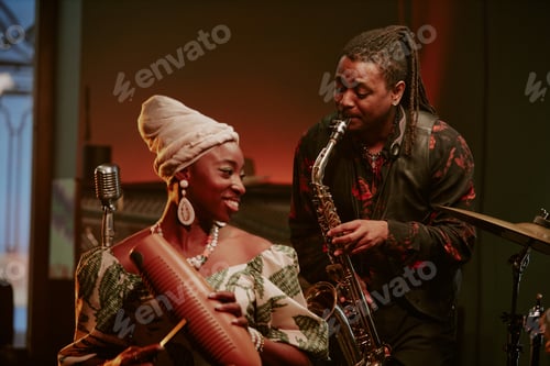 Preview: Male and Female Jazz Musicians On Stage