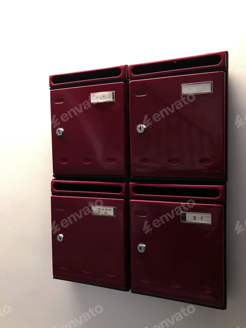 Preview: Red post box on the wall