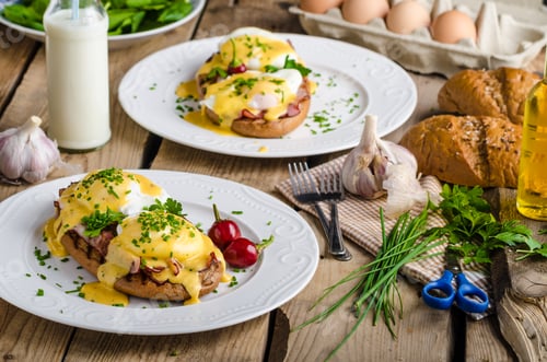 Preview: Eggs Benedict