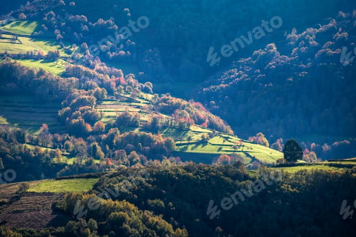 Preview: Autumn beauty in the farmlands of the eastern mountains