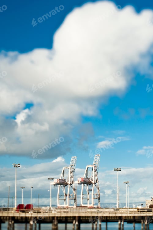 Preview: Haulage crane at harbour pier.