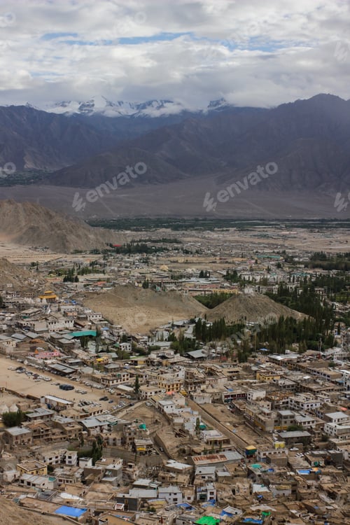Preview: Leh City and the majestic Himalaya mountains (India)