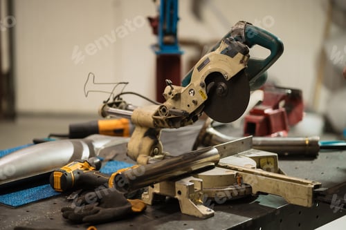 Preview: Tools for Cutting Metal in Workplace Environment