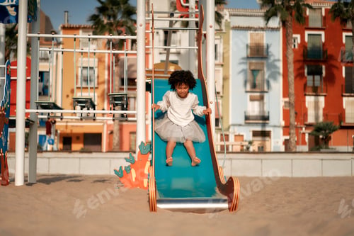 Preview: African American family on the beach on the weekend