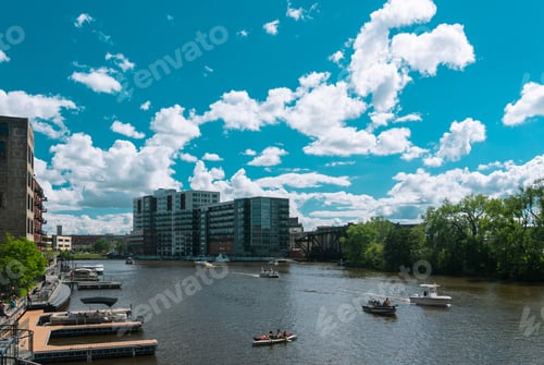 Preview: View Of A River And Buildings In Milwaukee