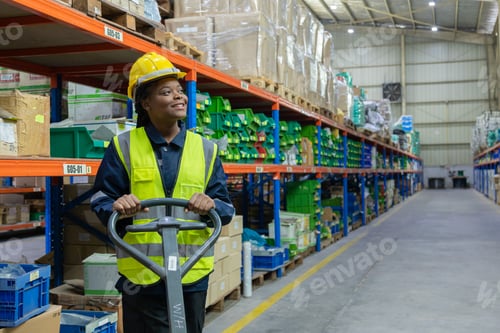 Preview: Store clerks inspect products, warehouses, industrial and logistics supply chains.