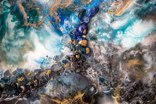 Preview: Impressive artwork of sea, ocean made of epoxy resin with stones creating majestic seascape.
