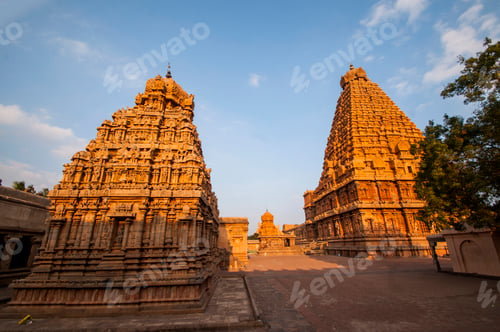 Preview: Brihadeeswarar Temple in Thanjavur, UNESCO World Heritage Site.