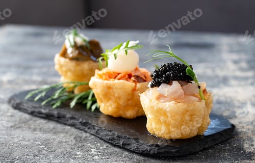 Preview: canapés with red fish and black caviar