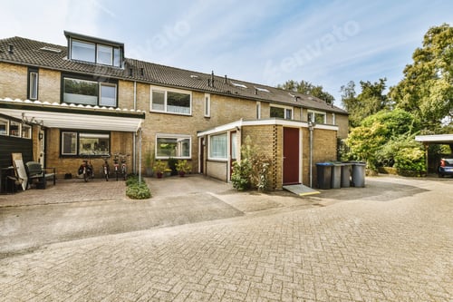 Preview: Panorama view of brick houses