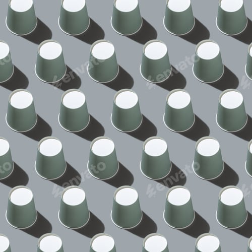 Vista previa: Nuevos vasos de papel de color verde claro sobre una vista superior gris, sombra dura, patrón, maqueta