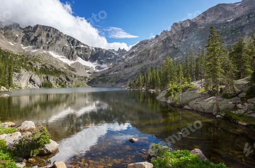 Preview: Mountains lake