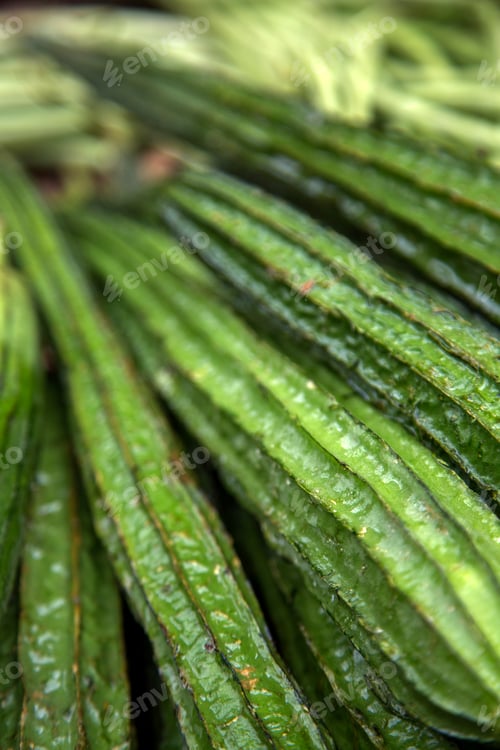 Preview: Okra on the market