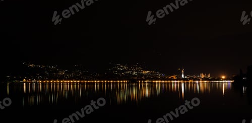 Preview: Scenic nighttime view of Lake Como, Lecco, Italy