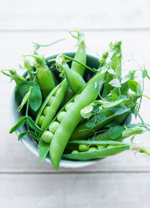 Preview: Bowl with sweet pea pods