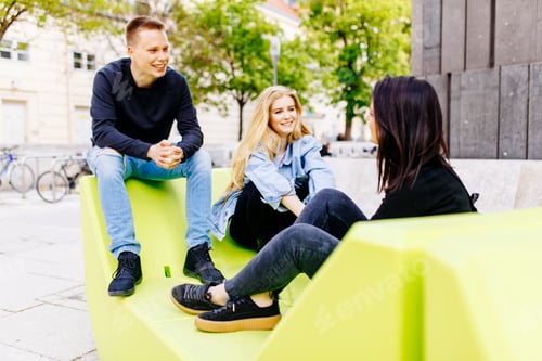 Preview: Young people sitting on the lounge seats in Vienna