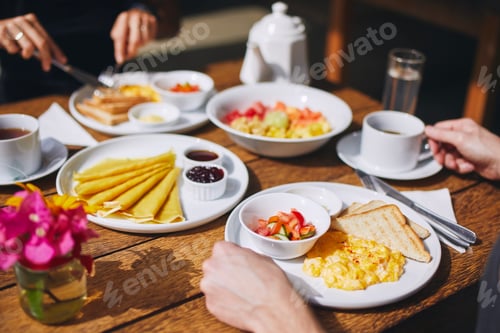 Preview: Breakfast for couple in tourist resort