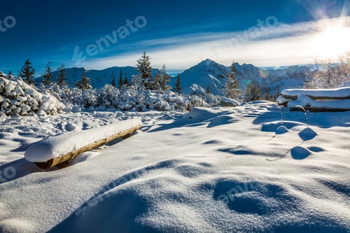 Preview: Mountain trail covered with snow