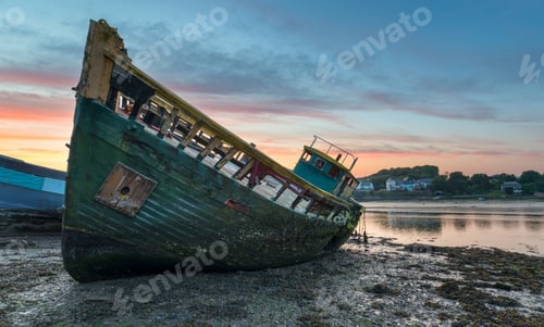 Preview: Old Boat
