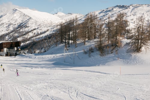 Preview: skiers on the slope