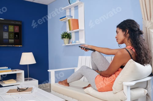 Preview: Watching tv