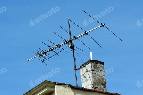 Preview: Old TV antenna